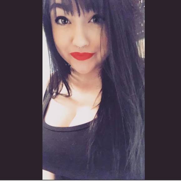 Meet your Posher, Taylor - Picture 1 of 1